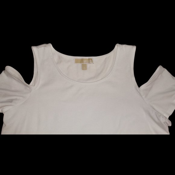 Hot summer, cold shoulder! - Picture 6 of 12